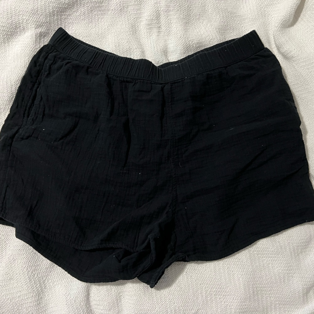 Black Universal Threads Linen Shorts